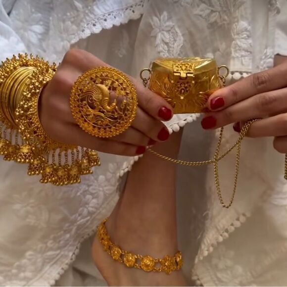 AYESHA ACCESSORIES MINI GOLD METAL BAG - Picture 5 of 6